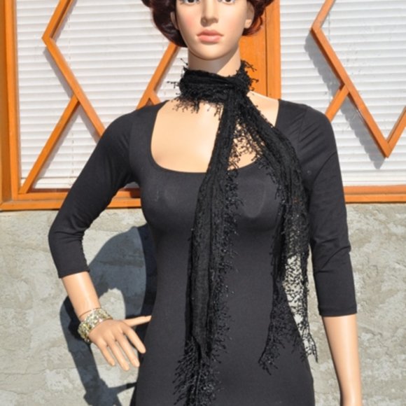 Scarf 3X$12 Warm to protect you this cold season and to be Elegant fashionable - Picture 3 of 4